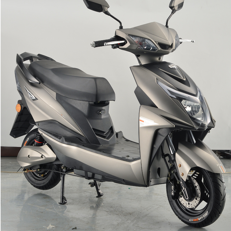 Scooter eléctrico de 60V y 1000W con respaldo/caja trasera